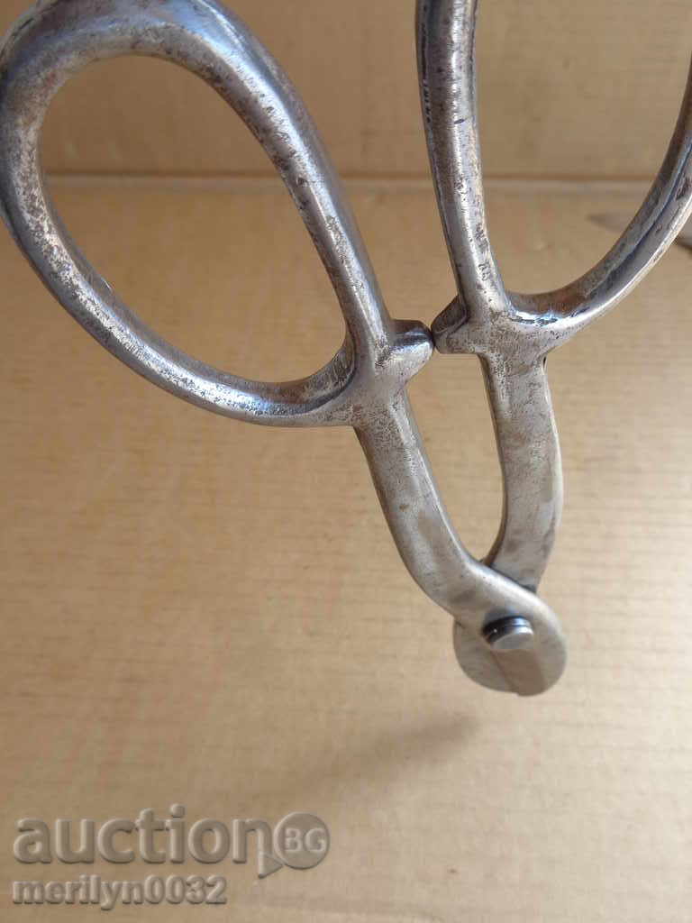 Auction Old forged scissors for wrought iron sheet Auction Old forged scissors for wrought iron sheet