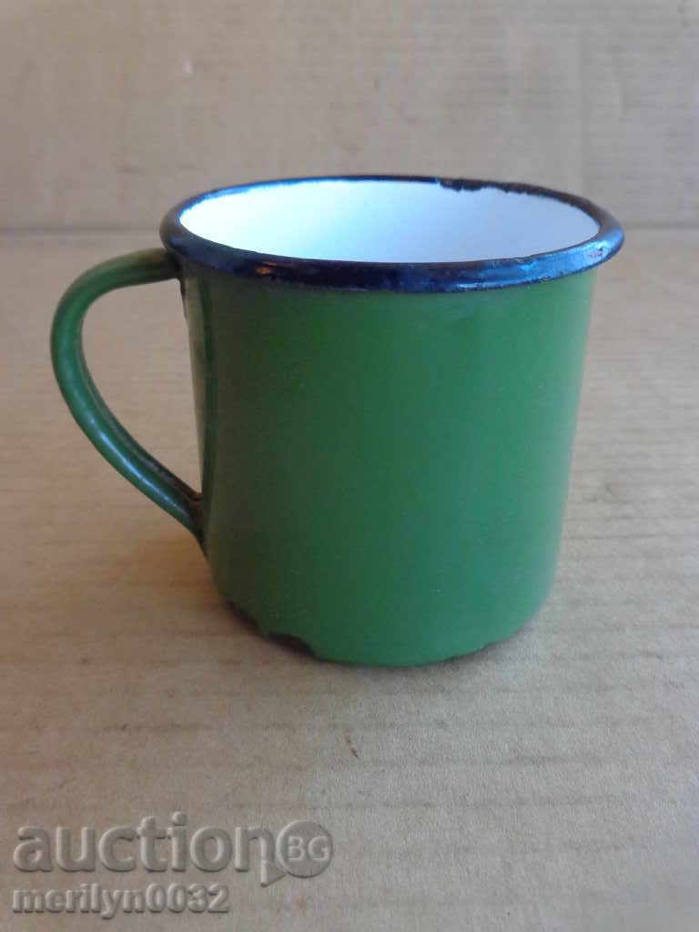 An old pot with enamel, enamelled vessel, Bulgaria with price 21.00 BGN | € 10.74 An old pot with enamel, enamelled vessel, Bulgaria with price 21.00 BGN | € 10.74