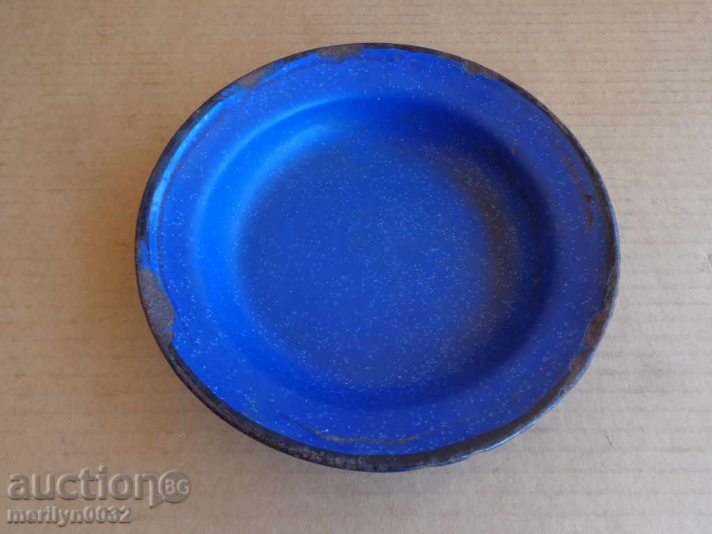 Enameled dish, enamel bowl, bowl, wounded soup with price 29.00 BGN | € 14.83 Enameled dish, enamel bowl, bowl, wounded soup with price 29.00 BGN | € 14.83