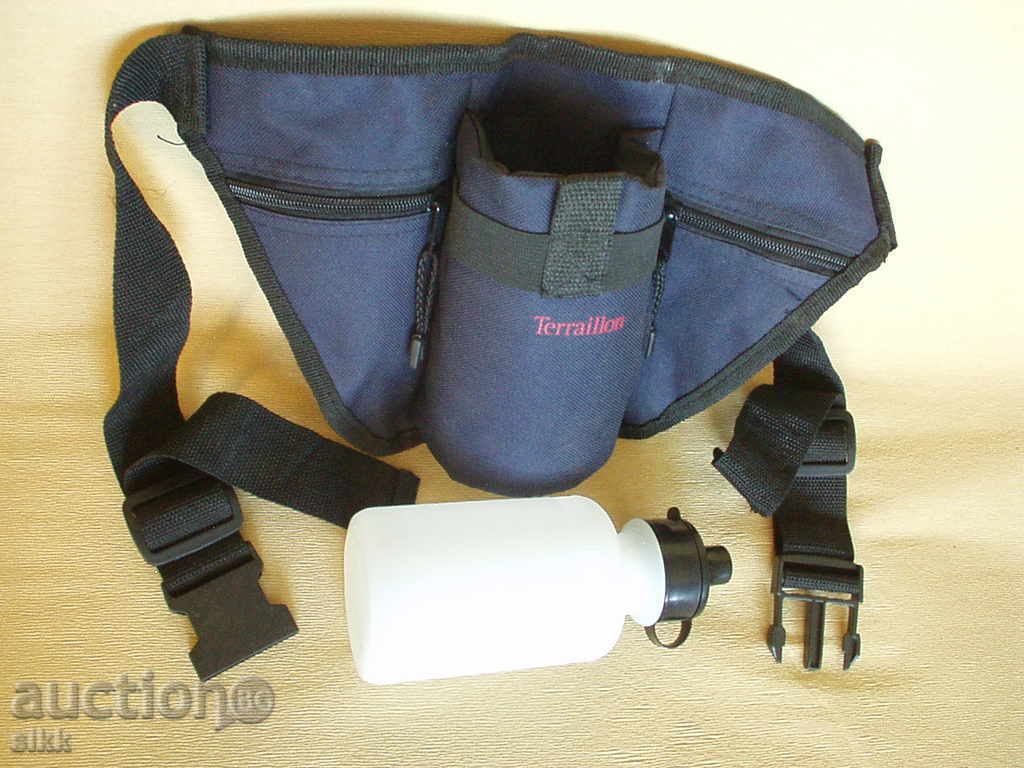 Waist belt with water bottle Waist belt with water bottle