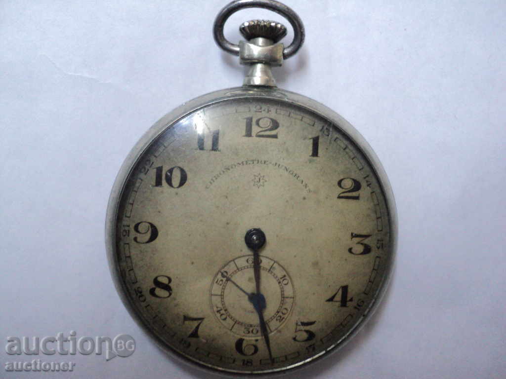 Auction  RED JUNGHANS-CRONOMETER.