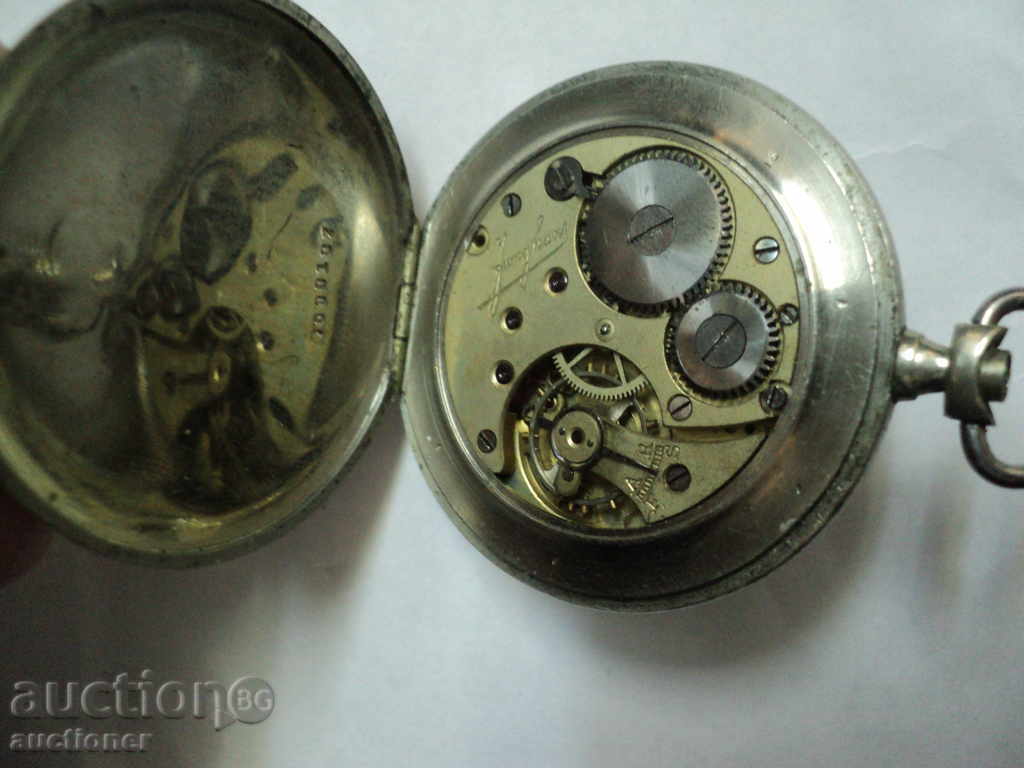 Delivery of RED JUNGHANS-CRONOMETER.