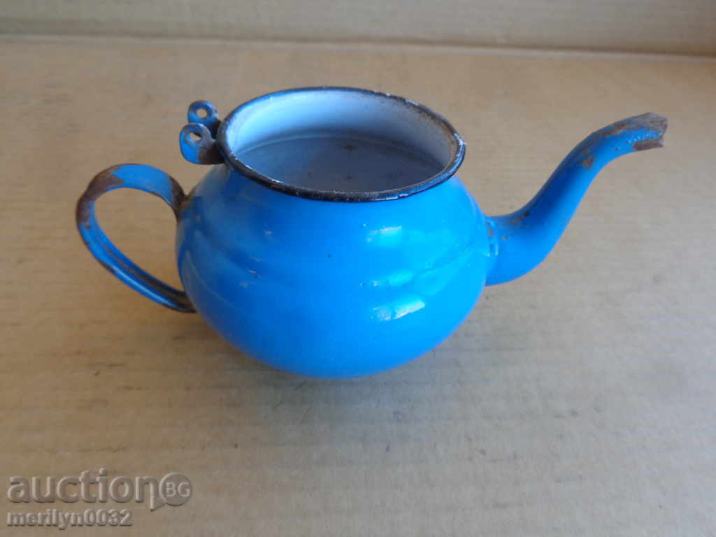 Enamelled teapot kettle, pot with enamel jug with price 21.00 BGN | € 10.74 Enamelled teapot kettle, pot with enamel jug with price 21.00 BGN | € 10.74