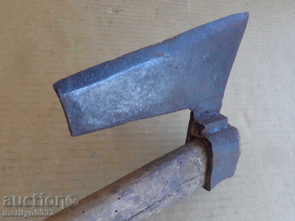 Delivery of Old ax, curve topper satin hat punch Delivery of Old ax, curve topper satin hat punch