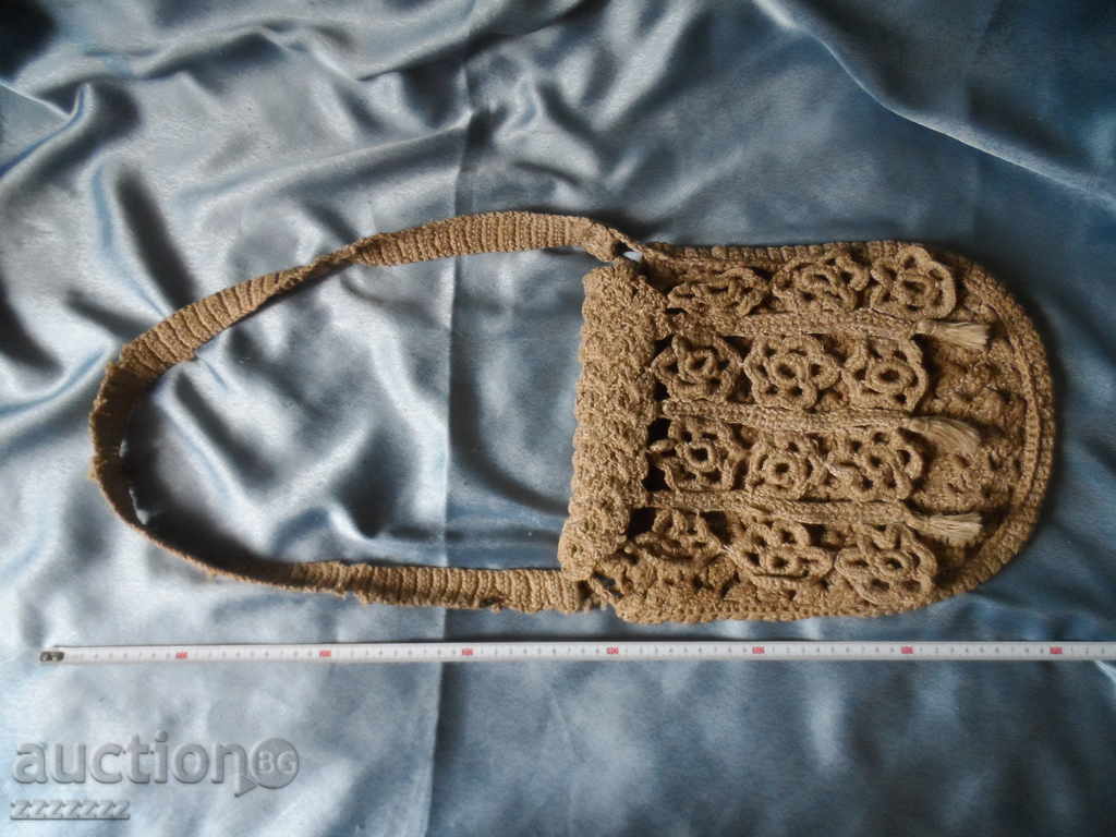 geanta de dama tricotata cu preț 15.00 BGN | € 7.67 geanta de dama tricotata cu preț 15.00 BGN | € 7.67