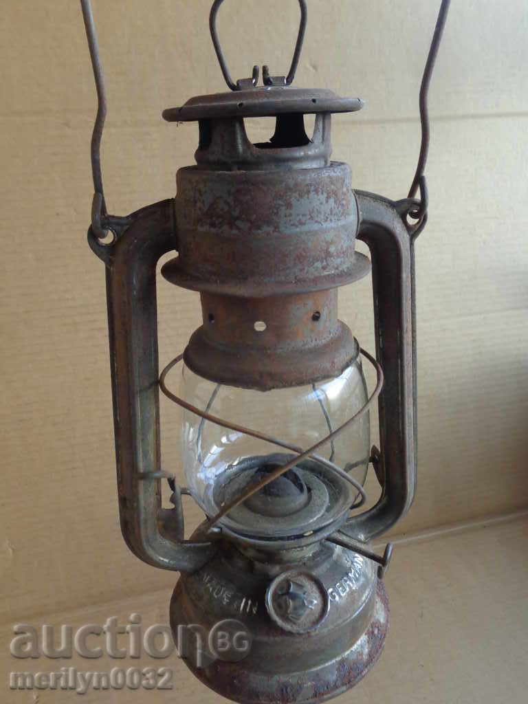 Old German lantern, lamp, spotlight lamp with price 55.00 BGN | € 28.12 Old German lantern, lamp, spotlight lamp with price 55.00 BGN | € 28.12