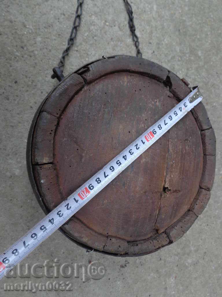 Delivery of Old bucket, flask, barrel, crank, wooden