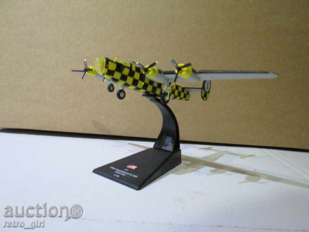 Auction I sell an airplane model. Auction I sell an airplane model.