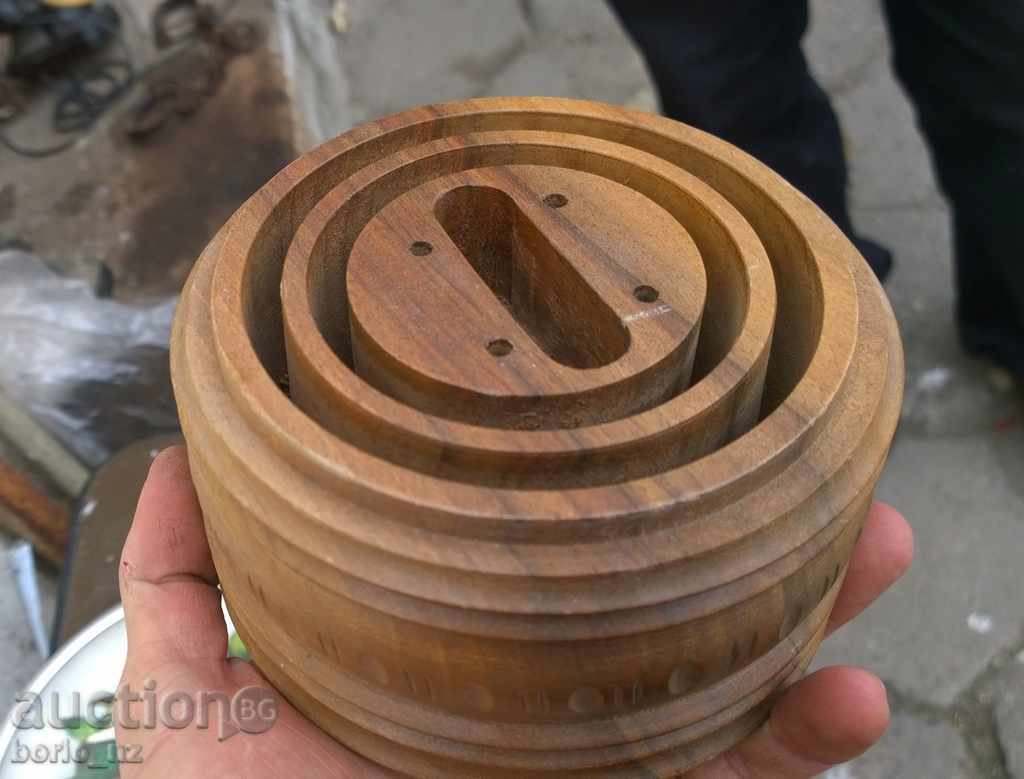 7747. СТАРА ДЪРВЕНА РЕЗБОВАНА КУТИЯ ДЪРВОРЕЗБА - 5