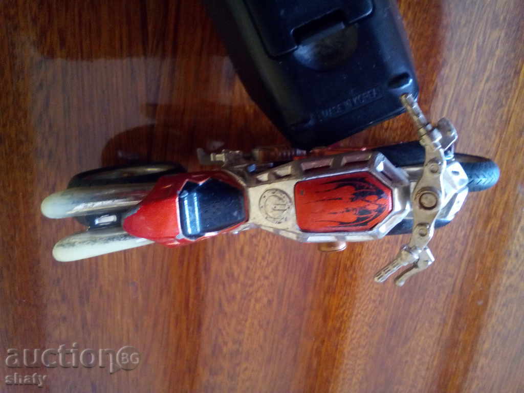 Auction Collector's bike, toy. Auction Collector's bike, toy.