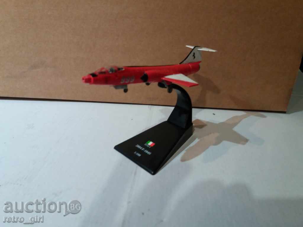 Vanzarea model de avion.