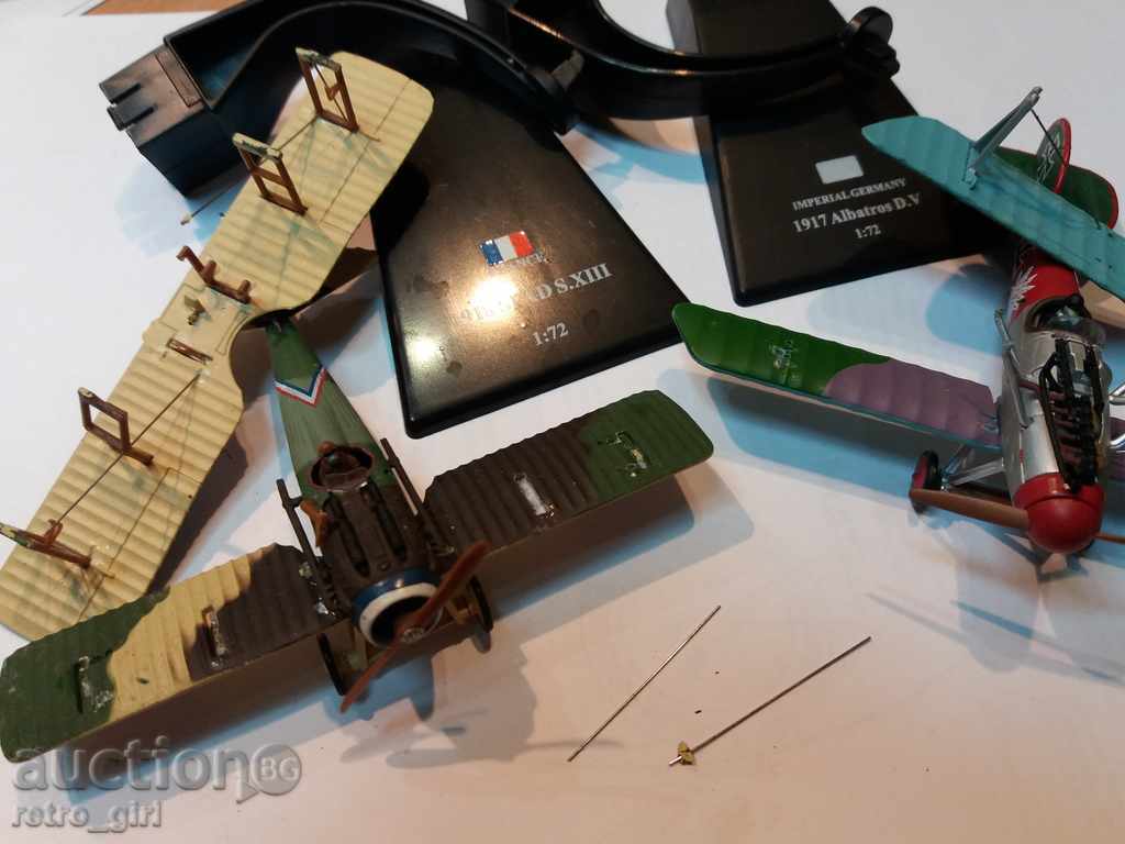 I sell models of airplanes. with price 9.00 BGN | € 4.60