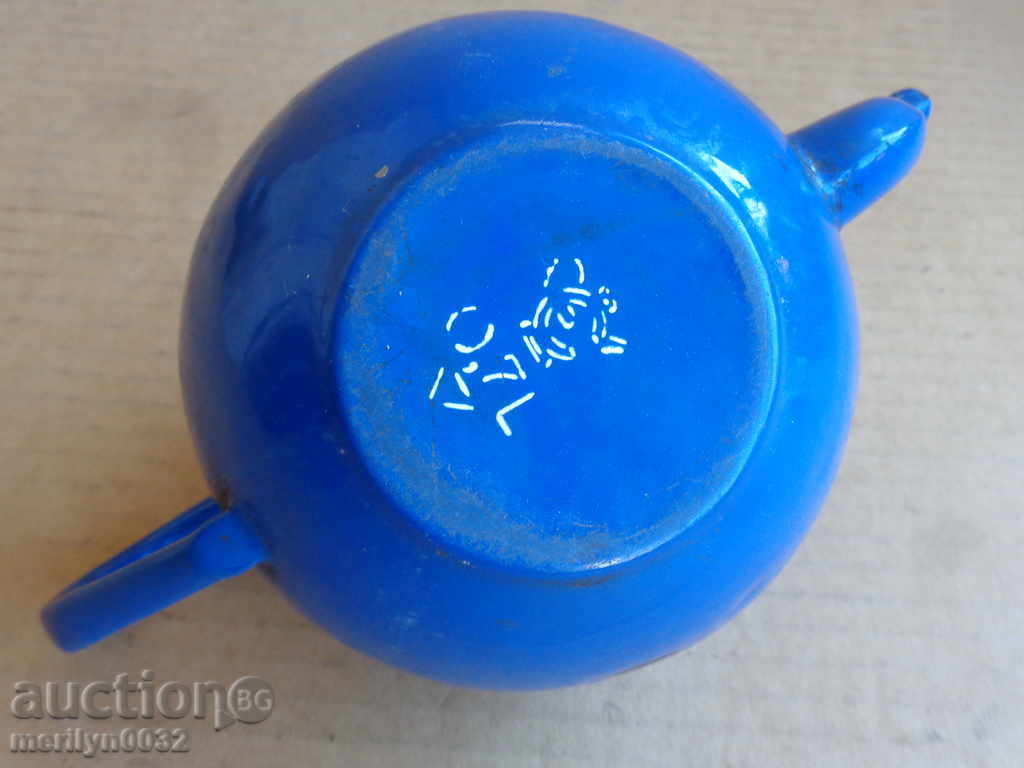 Enamelled pot, kettle, ketchup, kettle, wounded sod with price 31.00 BGN | € 15.85 Enamelled pot, kettle, ketchup, kettle, wounded sod with price 31.00 BGN | € 15.85