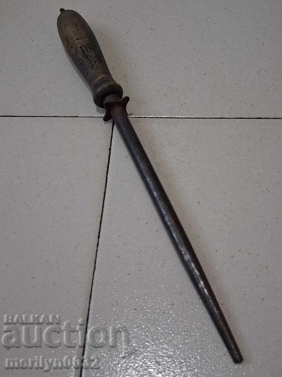 An old mass, a knife for a knife with price 39.00 BGN | € 19.94 An old mass, a knife for a knife with price 39.00 BGN | € 19.94