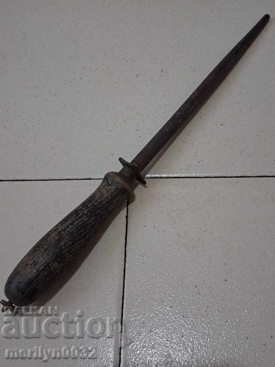 Delivery of An old mass, a knife for a knife Delivery of An old mass, a knife for a knife