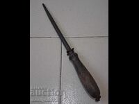 tabelul Old cuțit ascutitoare