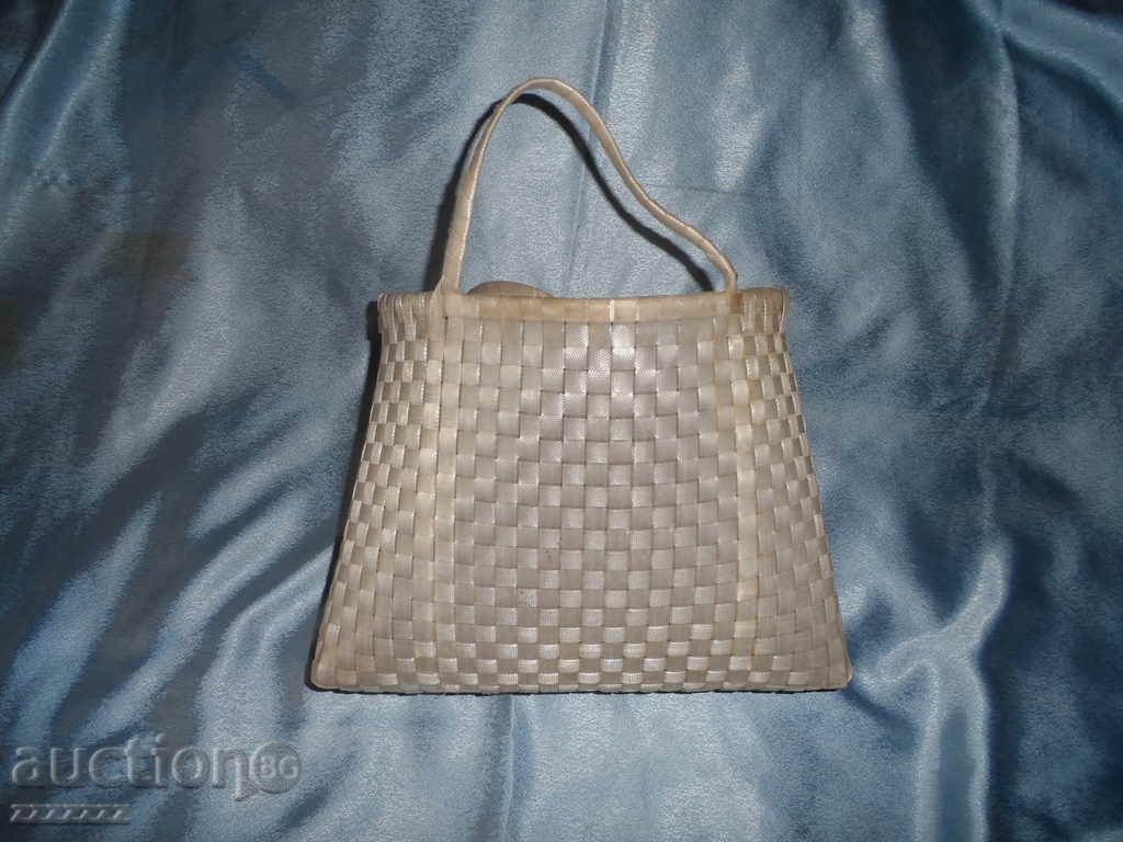 retro woven bag with price 10.00 BGN | € 5.11 retro woven bag with price 10.00 BGN | € 5.11
