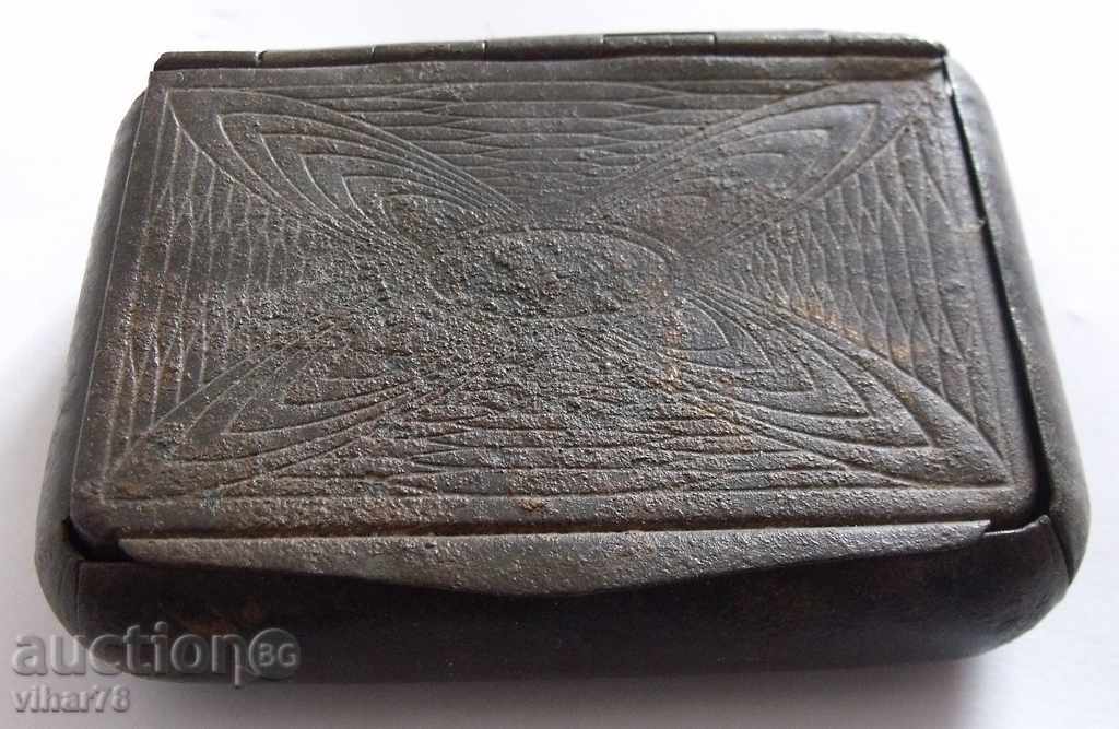 cutie veche de tutun