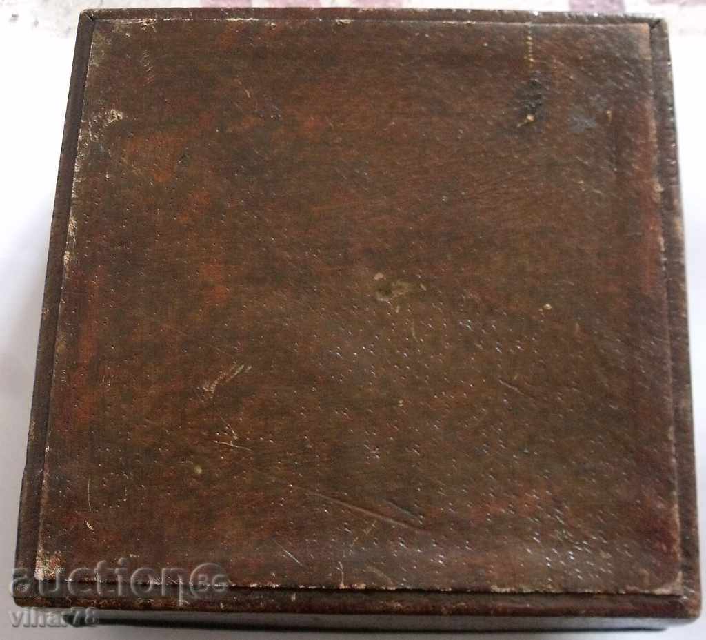 Old wooden box with leather - 5