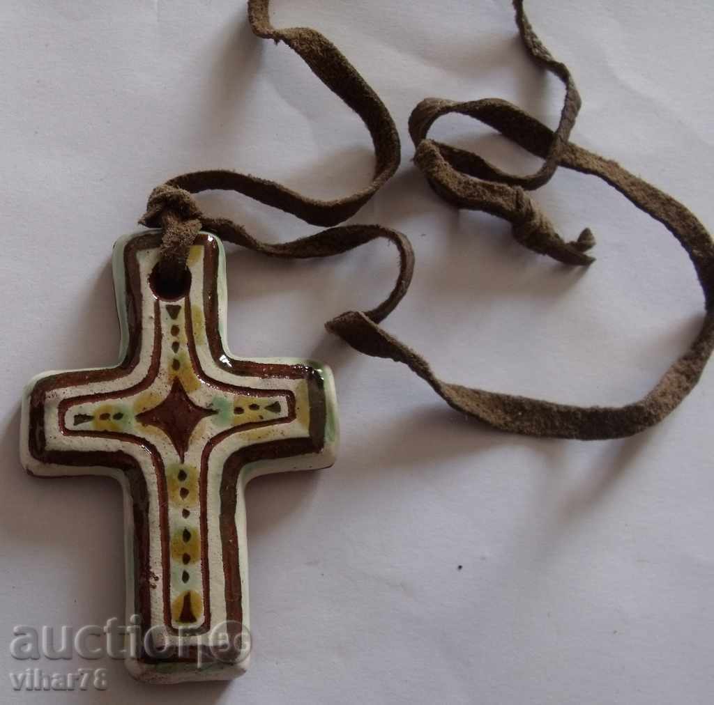 керамично кръстче с цена 19.99 лв. | € 10.22 керамично кръстче с цена 19.99 лв. | € 10.22