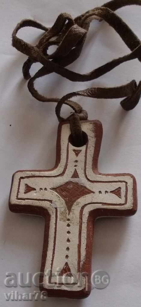 Доставка на керамично кръстче Доставка на керамично кръстче