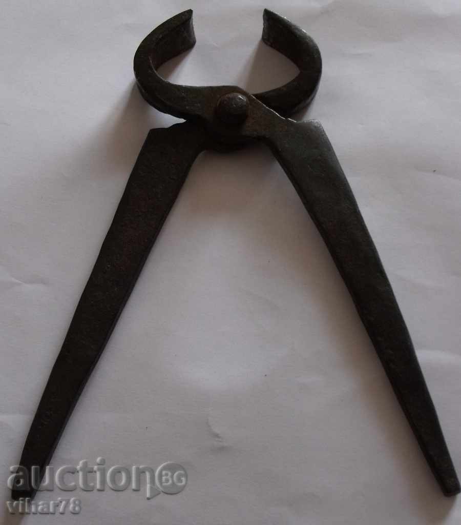 ambarcațiunile instrument - clește, kerpeden cu preț 19.99 BGN | € 10.22 ambarcațiunile instrument - clește, kerpeden cu preț 19.99 BGN | € 10.22