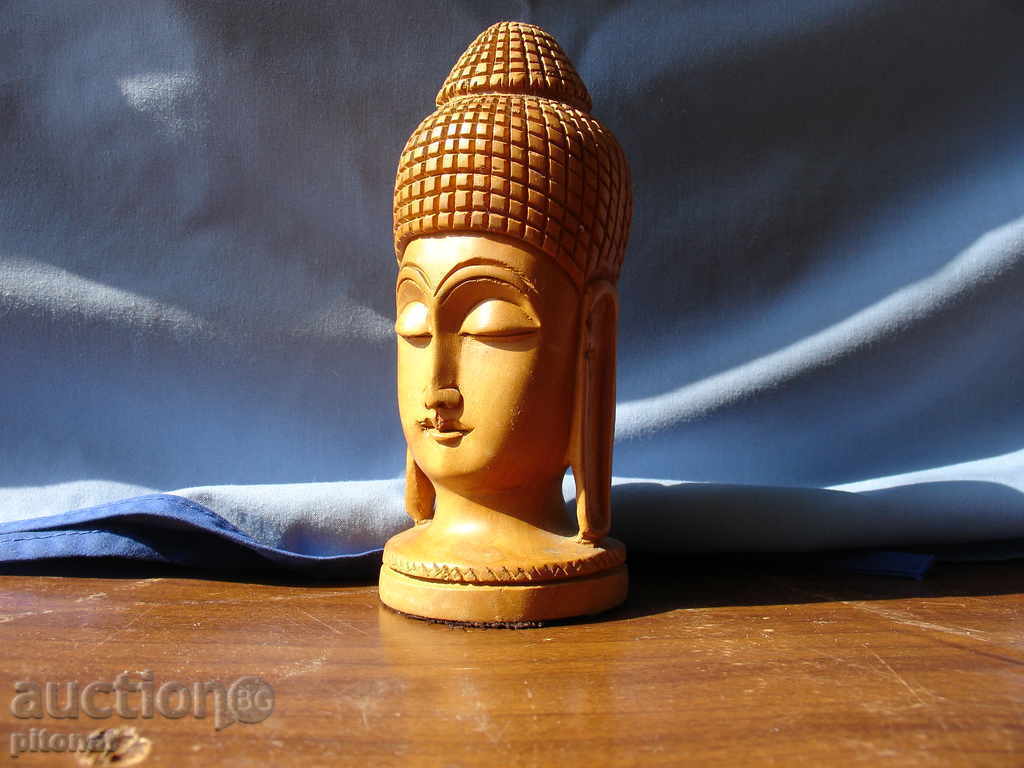 Collecting wooden statuette head with price € 15.00 | 29.34 BGN