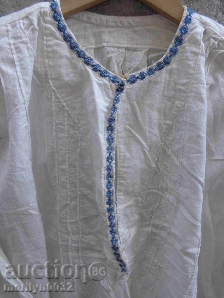 Auction Old kennel shirt hand-woven embroidered costume Auction Old kennel shirt hand-woven embroidered costume