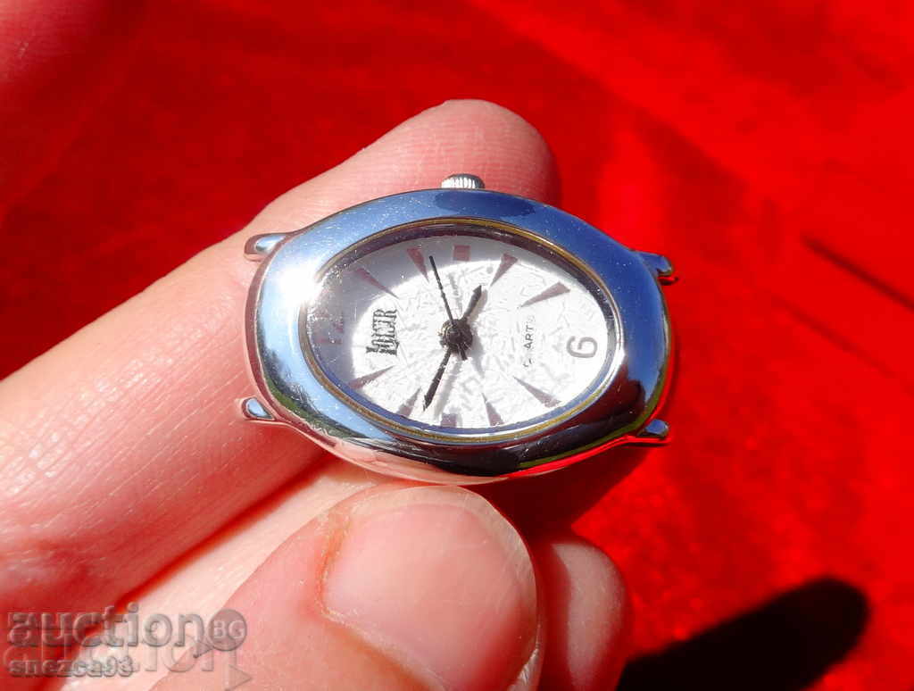 Auction Loisir silver-plated Japanese watch. Auction Loisir silver-plated Japanese watch.