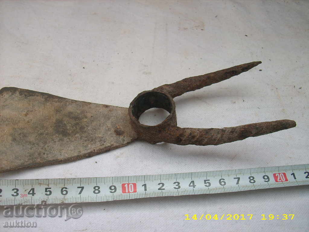 Delivery of OLD MOTHER WITH TWO COUNTRIES Delivery of OLD MOTHER WITH TWO COUNTRIES