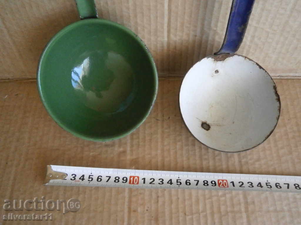Delivery of An old enamelled ladle lot Delivery of An old enamelled ladle lot