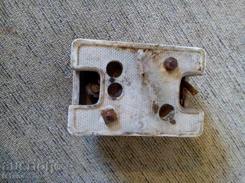 An antique porcelain fuse box with price 6.00 BGN | € 3.07 An antique porcelain fuse box with price 6.00 BGN | € 3.07