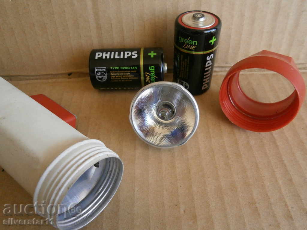 Delivery of old flashlight flashing flashlight Delivery of old flashlight flashing flashlight