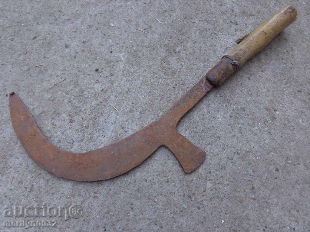 Delivery of Old manual forged cutter with engravings, wrought iron toothbrush blade