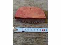 An ancient comb for livestock