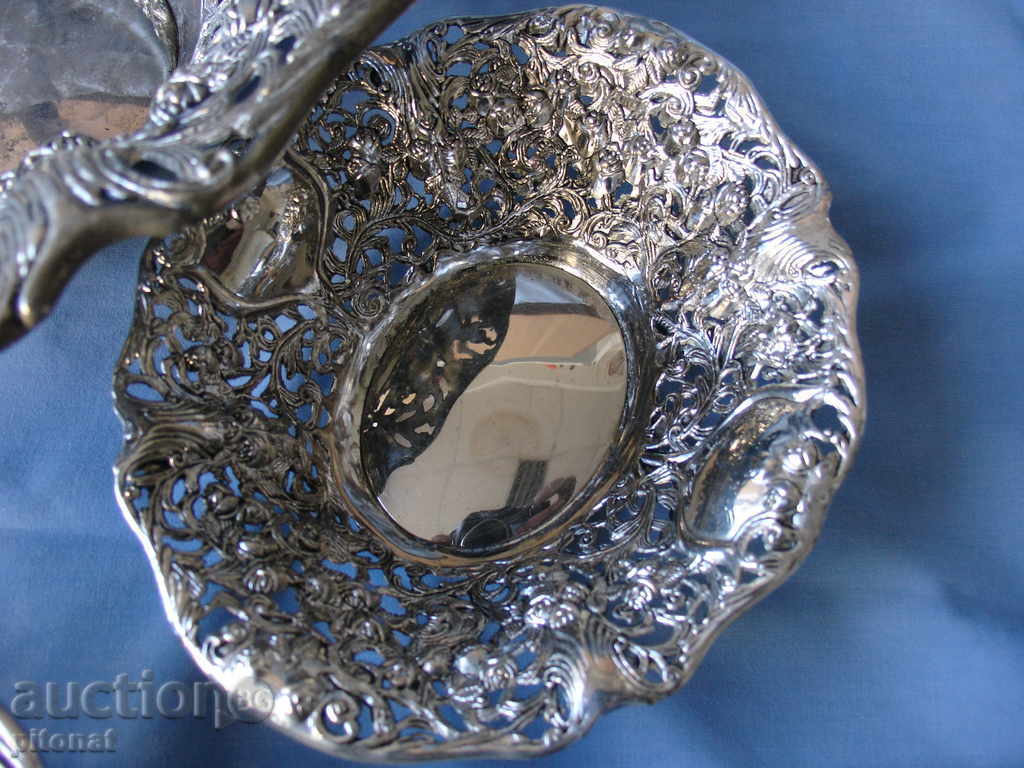 Auction Lot Metal Fruckers Auction Lot Metal Fruckers