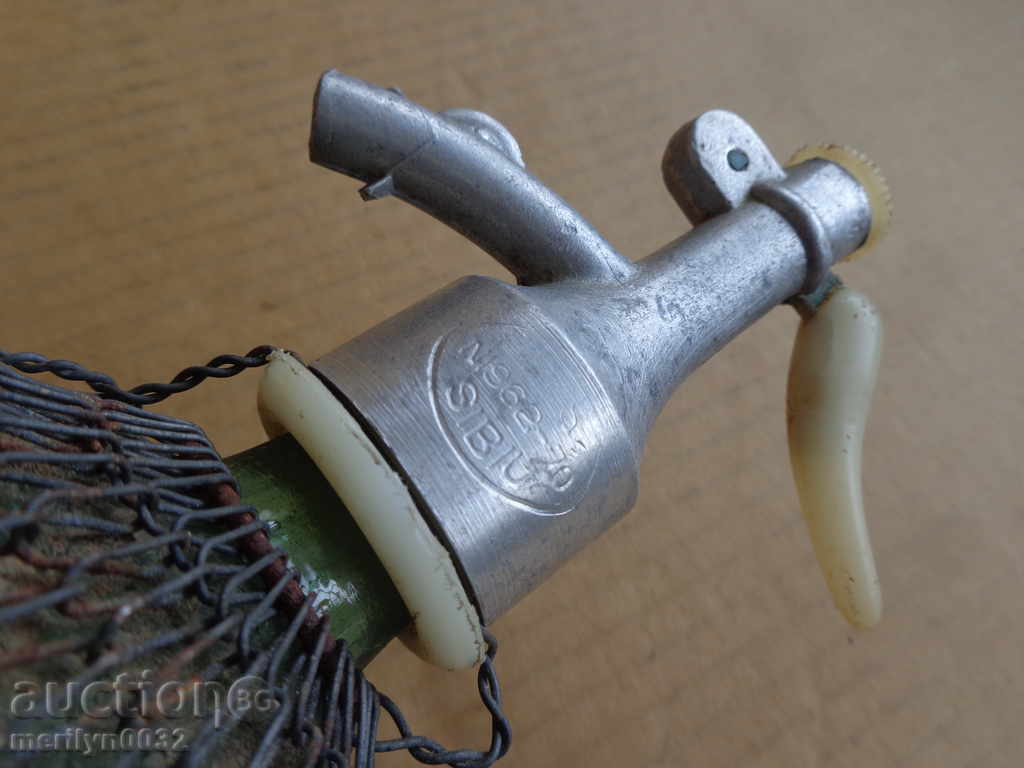 Auction Siphon for soda bottle of lemonade soda water Auction Siphon for soda bottle of lemonade soda water