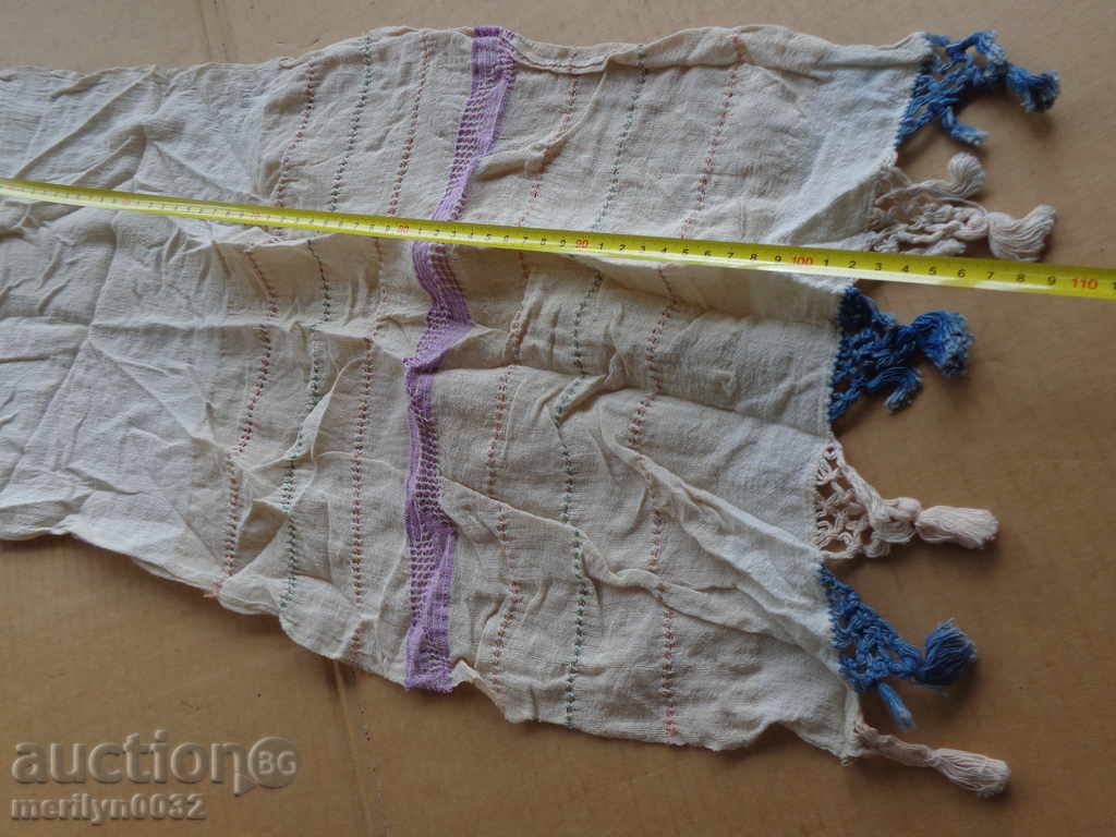 An old hand-woven cloth embroidery with price 46.00 BGN | € 23.52 An old hand-woven cloth embroidery with price 46.00 BGN | € 23.52