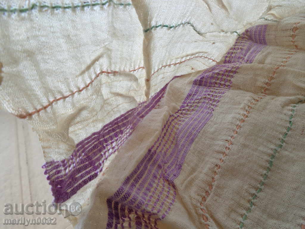 An old hand-woven cloth embroidery - 5 An old hand-woven cloth embroidery - 5