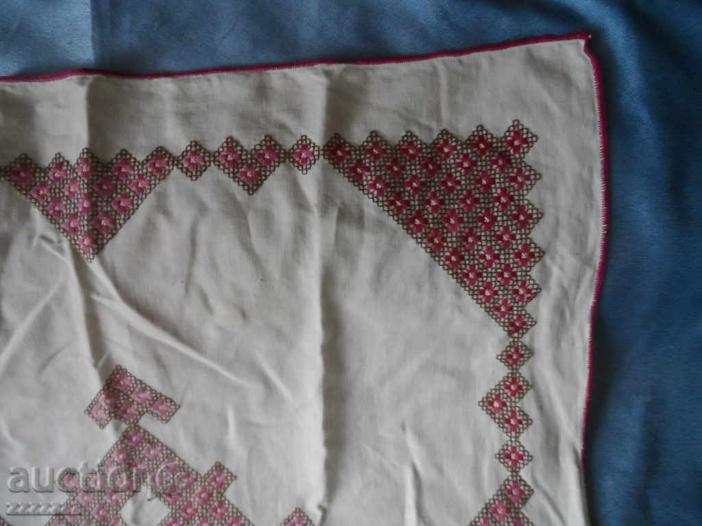 hand embroidered check with price 10.00 BGN | € 5.11 hand embroidered check with price 10.00 BGN | € 5.11