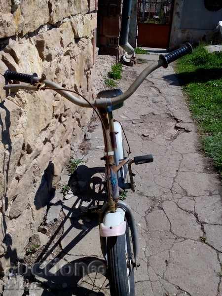 Livrarea bicicletă pentru copii rus