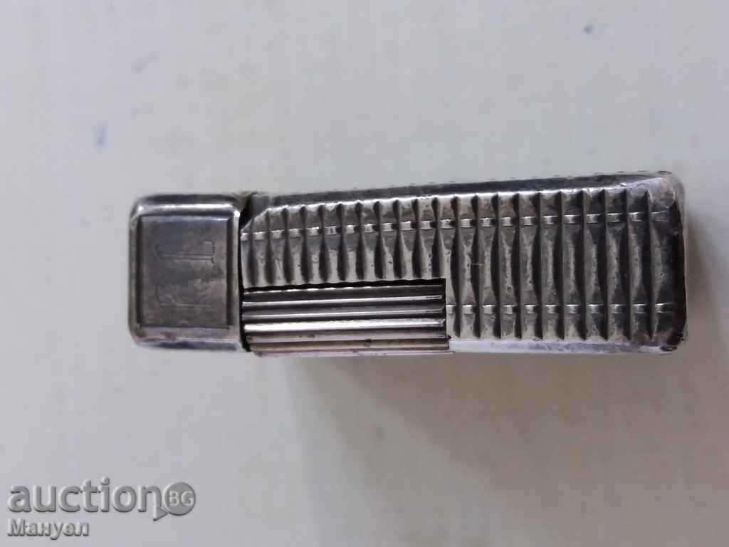 I sell old lighter "S.T.DUPONT" .RRRRRRRRR - 7 I sell old lighter "S.T.DUPONT" .RRRRRRRRR - 7