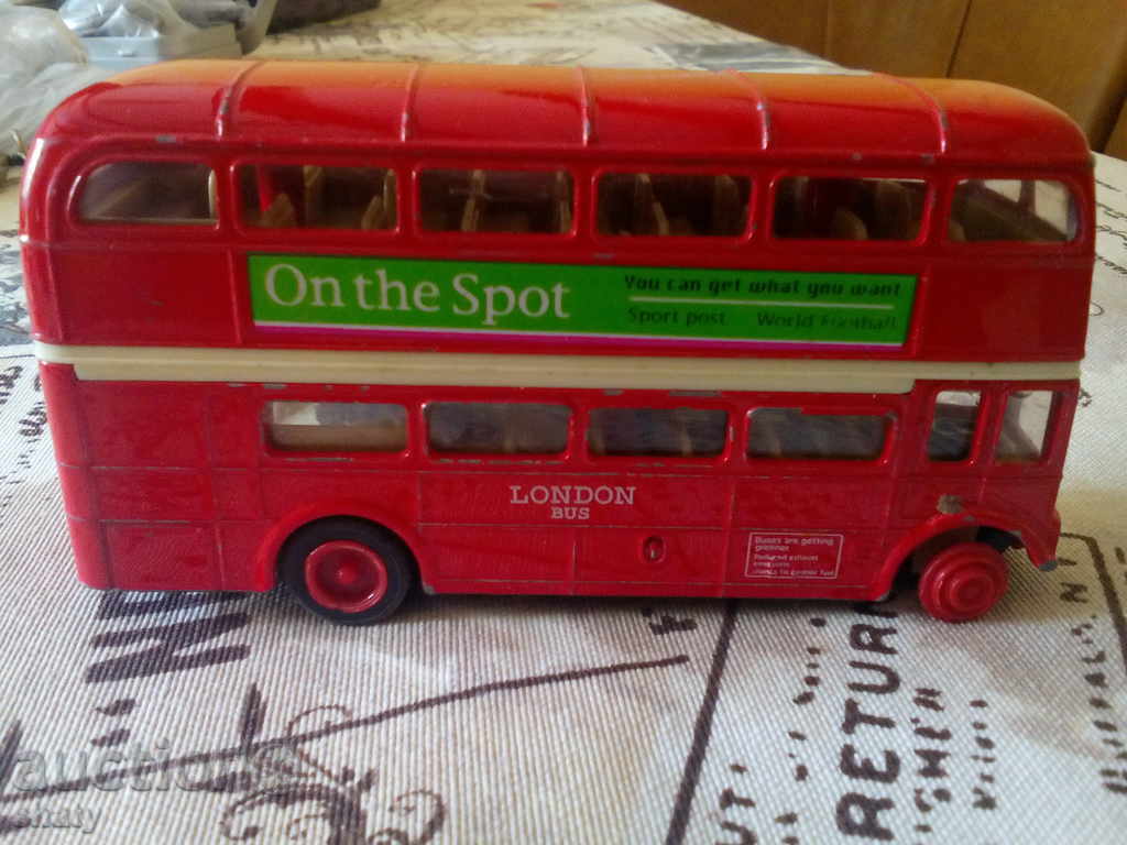 Auction Metal toy. Auction Metal toy.