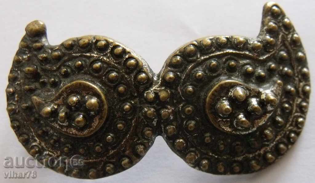 Καρφίτσες, πόρπες με τιμή € 27.99 | 54.74 BGN