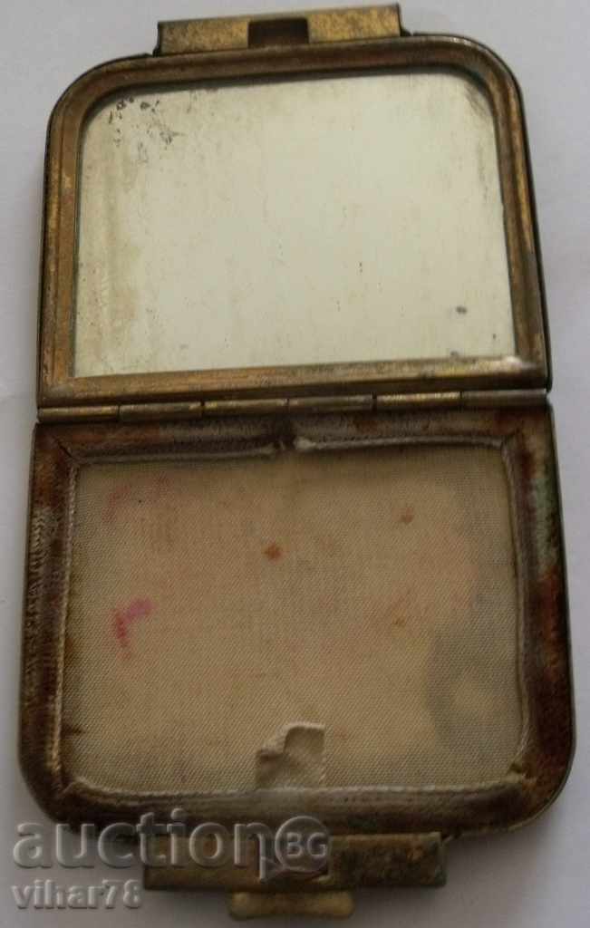 Delivery of An old dust box with a mirror Delivery of An old dust box with a mirror