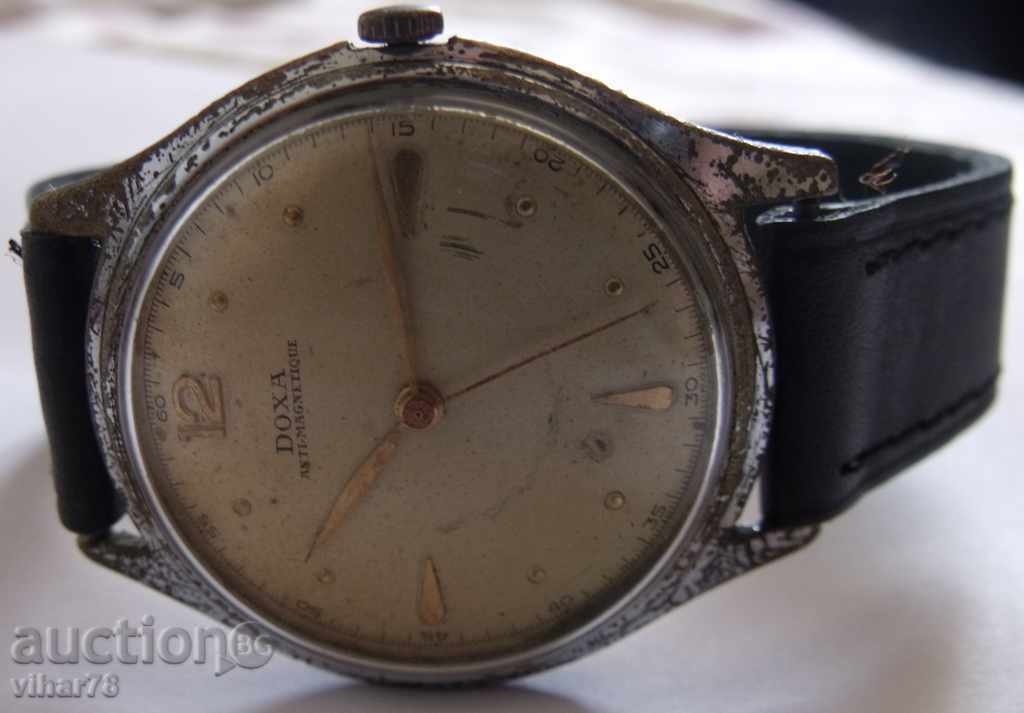 DOXA-RED MODEL - 6 DOXA-RED MODEL - 6