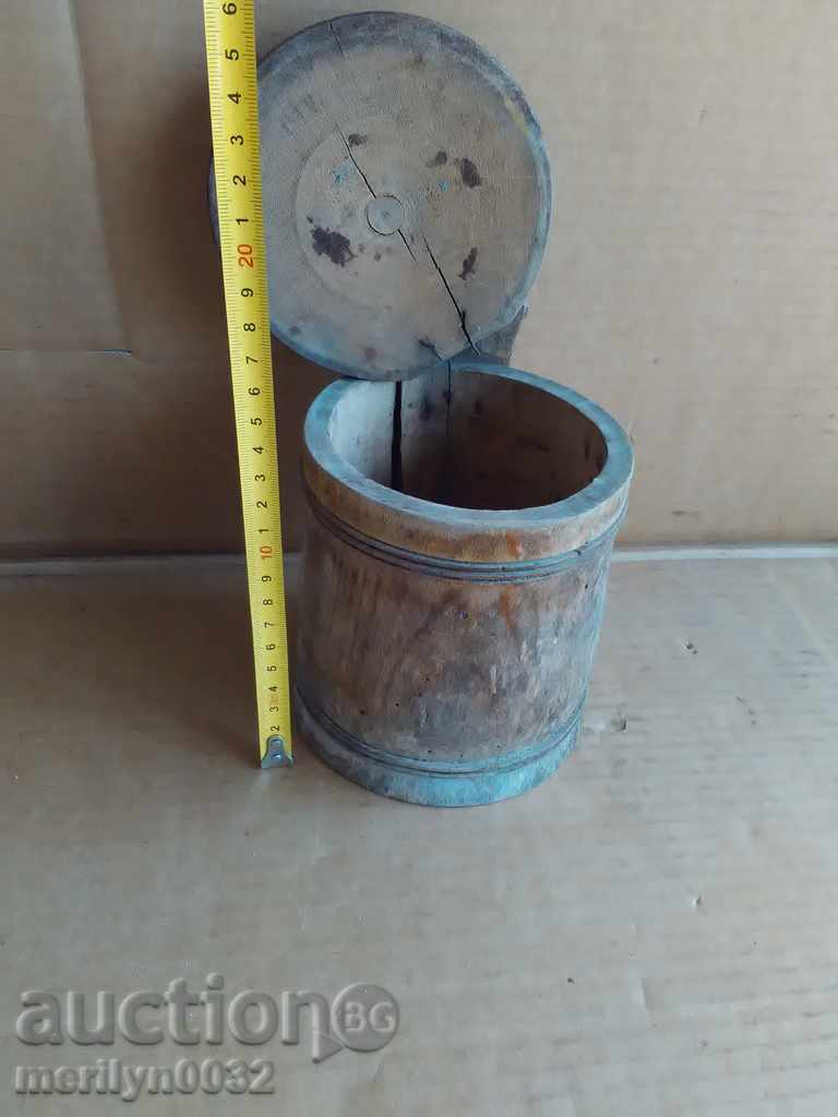 Very old spoon, salt, wood, mortar - 7 Very old spoon, salt, wood, mortar - 7