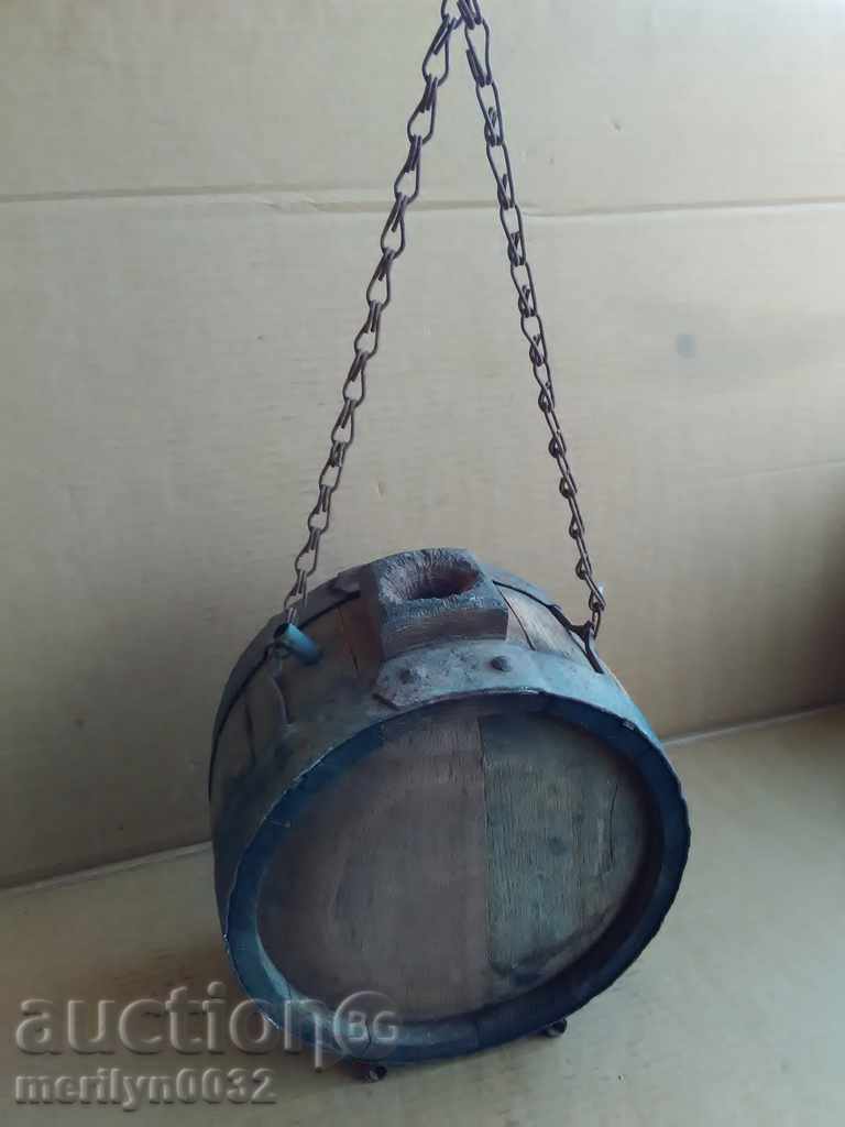 Old horse bucket, flask, barrel, crank, wooden