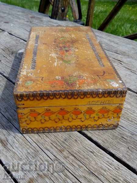 Δημοπρασία Παλιό ξύλινο κουτί Δημοπρασία Παλιό ξύλινο κουτί