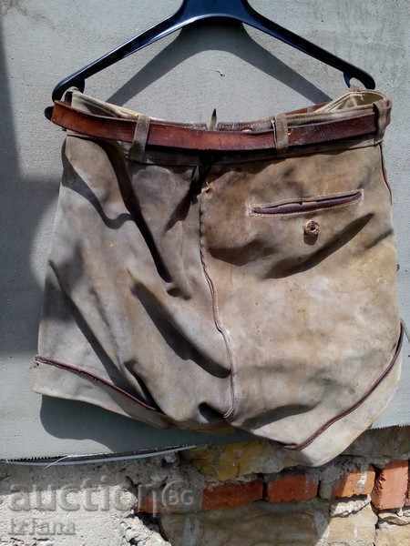 Auction Antique short leather pants Auction Antique short leather pants